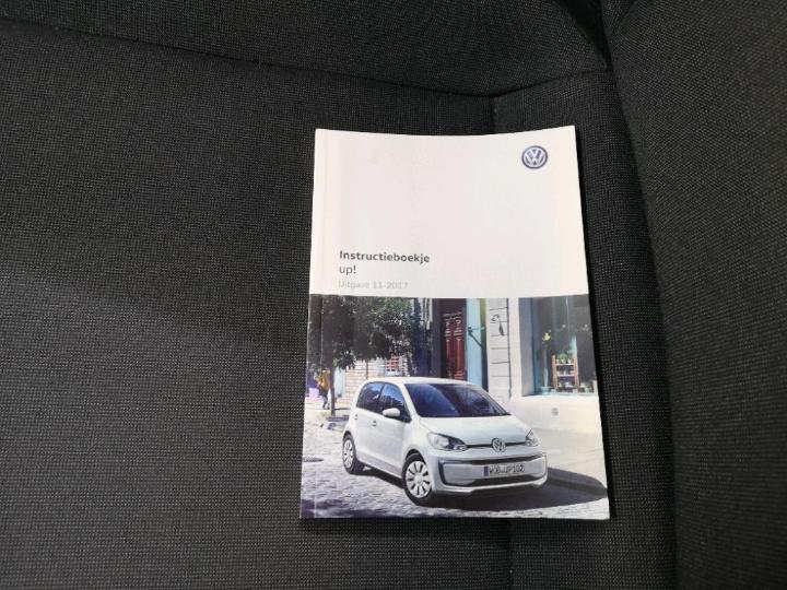 Photo 12 VIN: WVWZZZAAZJD207215 - VOLKSWAGEN UP! 