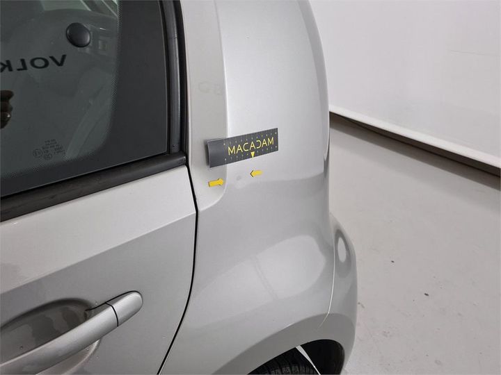 Photo 12 VIN: WVWZZZAAZJD209291 - VOLKSWAGEN UP! 