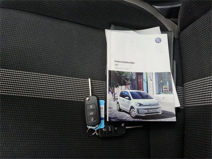 Photo 13 VIN: WVWZZZAAZJD212776 - VOLKSWAGEN UP! 