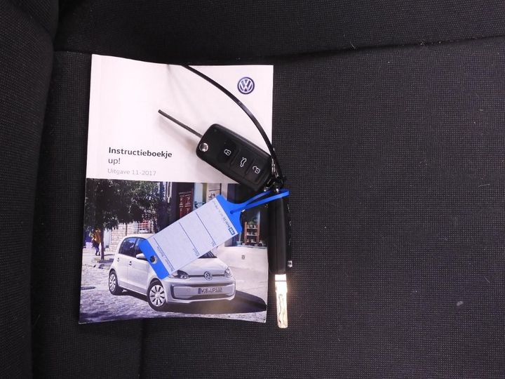 Photo 13 VIN: WVWZZZAAZJD212805 - VOLKSWAGEN UP! 