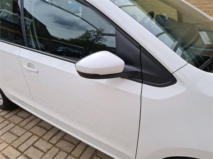 Photo 15 VIN: WVWZZZAAZJD216864 - VOLKSWAGEN UP! 