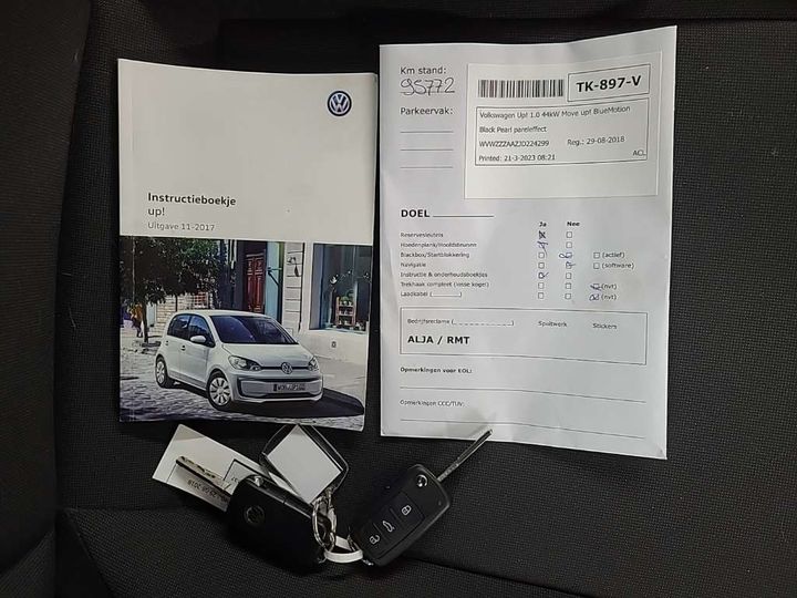 Photo 13 VIN: WVWZZZAAZJD224299 - VOLKSWAGEN UP! 