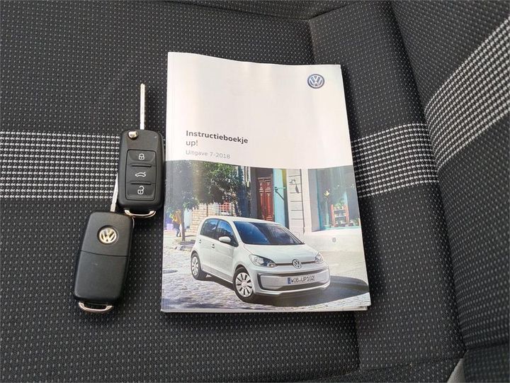 Photo 12 VIN: WVWZZZAAZKD100309 - VOLKSWAGEN UP! 