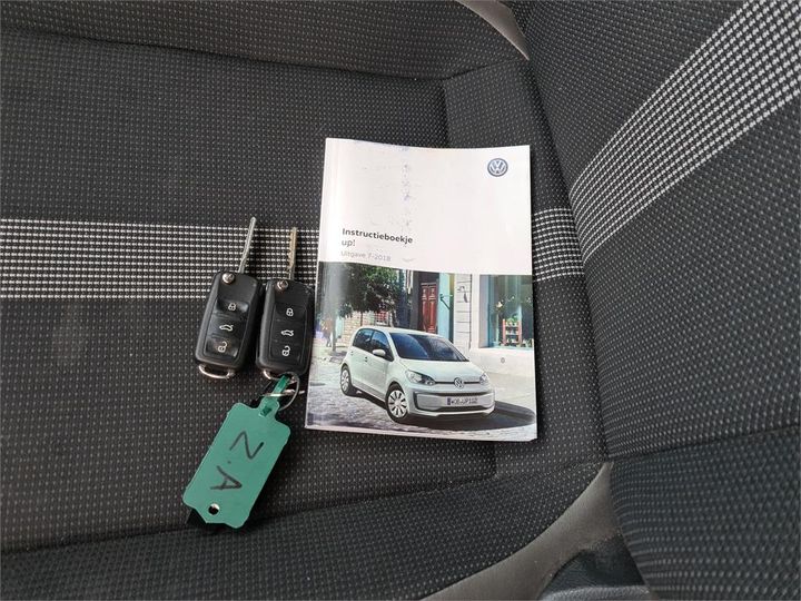 Photo 12 VIN: WVWZZZAAZKD101073 - VOLKSWAGEN UP! 