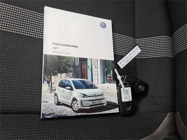 Photo 12 VIN: WVWZZZAAZKD101223 - VOLKSWAGEN UP! 