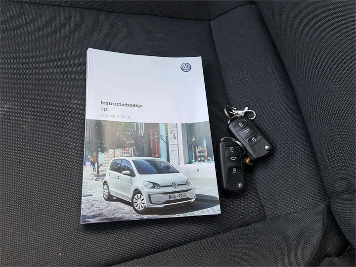 Photo 13 VIN: WVWZZZAAZKD105877 - VOLKSWAGEN UP! 