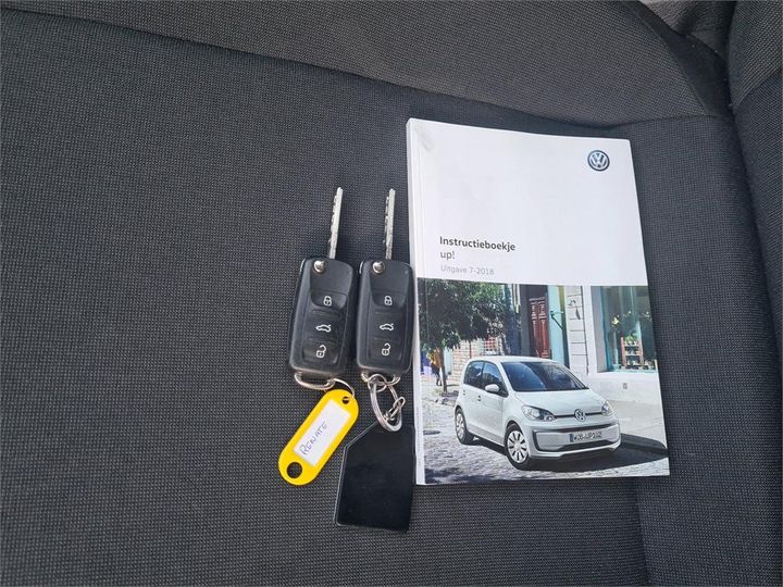 Photo 12 VIN: WVWZZZAAZKD109666 - VOLKSWAGEN UP! 