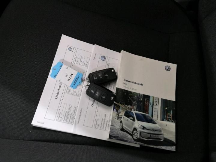 Photo 11 VIN: WVWZZZAAZKD110668 - VOLKSWAGEN UP! 