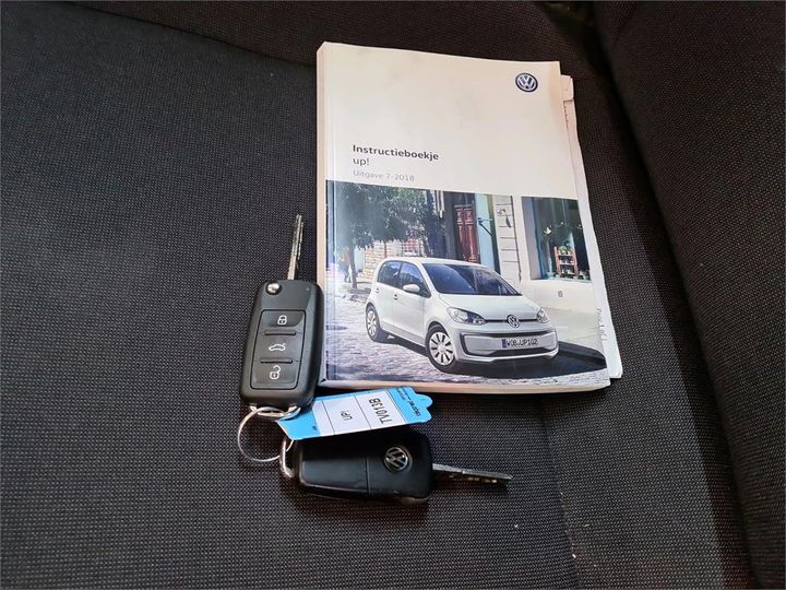 Photo 12 VIN: WVWZZZAAZKD116270 - VOLKSWAGEN UP! 