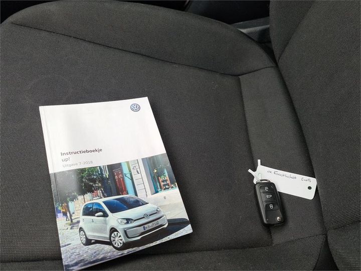 Photo 13 VIN: WVWZZZAAZKD117265 - VOLKSWAGEN UP! 