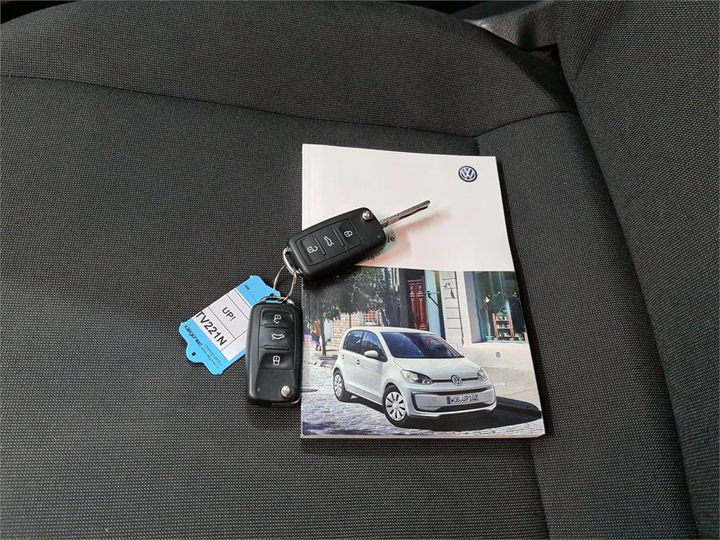 Photo 12 VIN: WVWZZZAAZKD121448 - VOLKSWAGEN UP! 