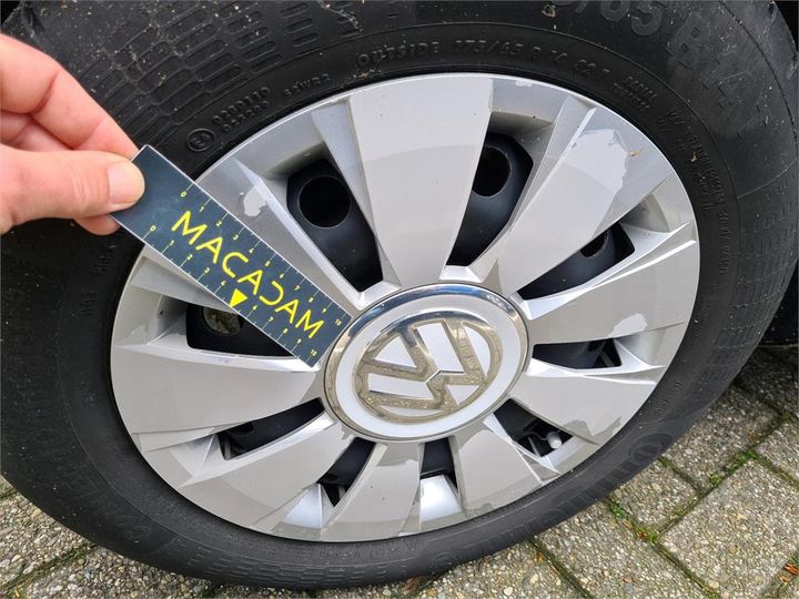 Photo 29 VIN: WVWZZZAAZKD138156 - VOLKSWAGEN UP! 