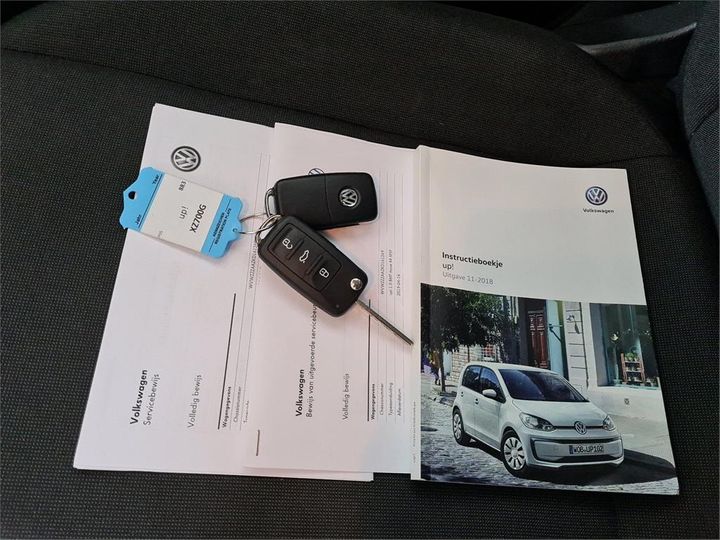 Photo 11 VIN: WVWZZZAAZKD161269 - VOLKSWAGEN UP! 