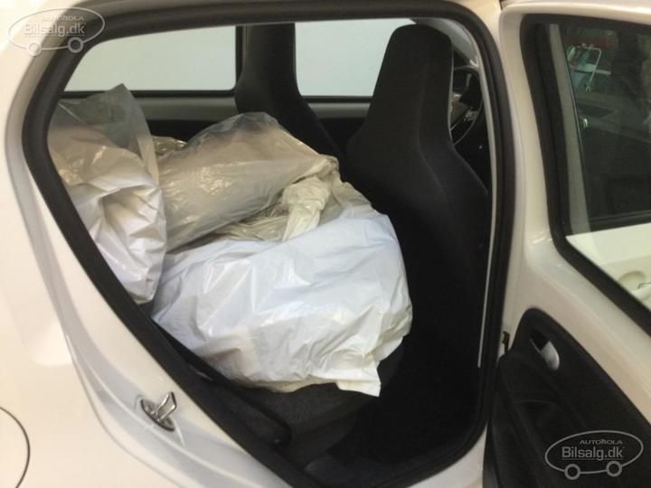 Photo 9 VIN: WVWZZZAAZLD003274 - VOLKSWAGEN UP! HATCHBACK 