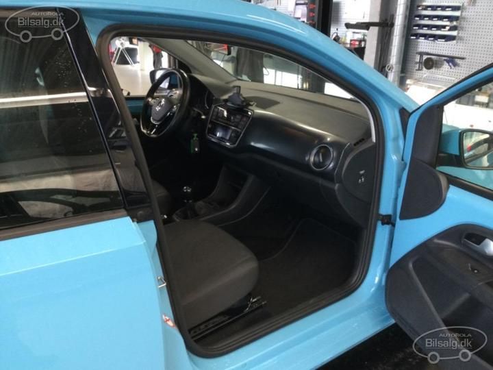 Photo 17 VIN: WVWZZZAAZLD032570 - VOLKSWAGEN UP! HATCHBACK 