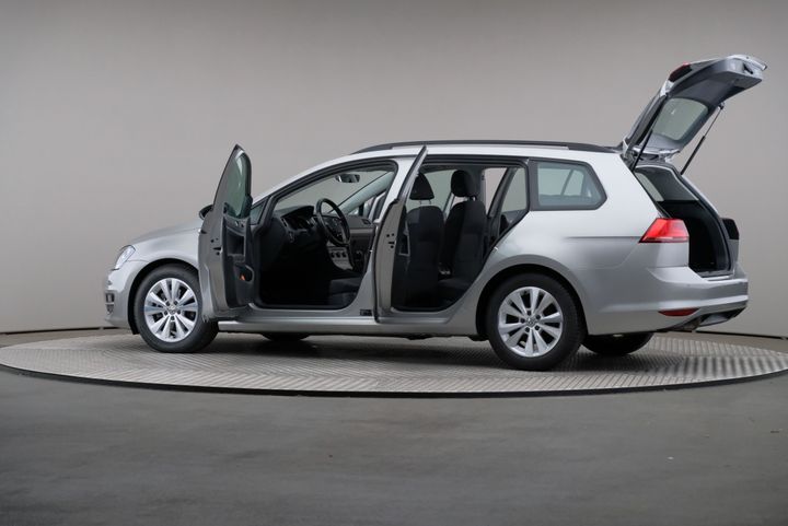 Photo 7 VIN: WVWZZZAUZHP563330 - VOLKSWAGEN GOLF 