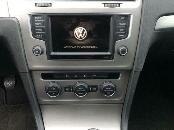 Photo 7 VIN: WVWZZZAUZHP563673 - VOLKSWAGEN GOLF 