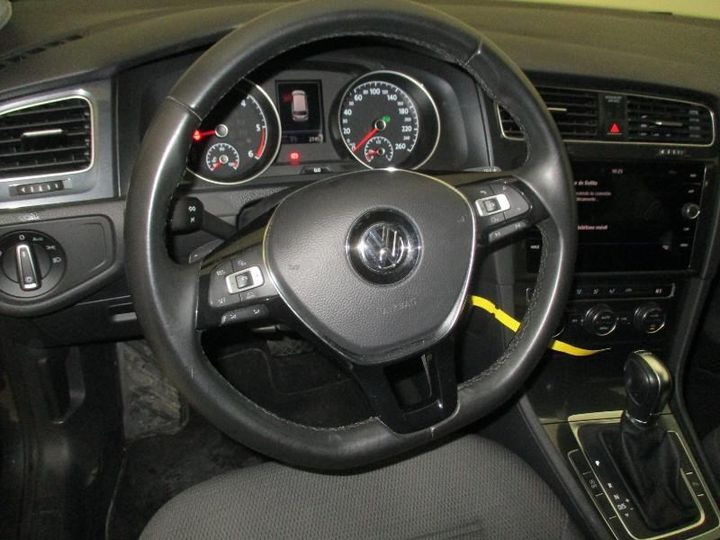 Photo 29 VIN: WVWZZZAUZJP559929 - VOLKSWAGEN GOLF 