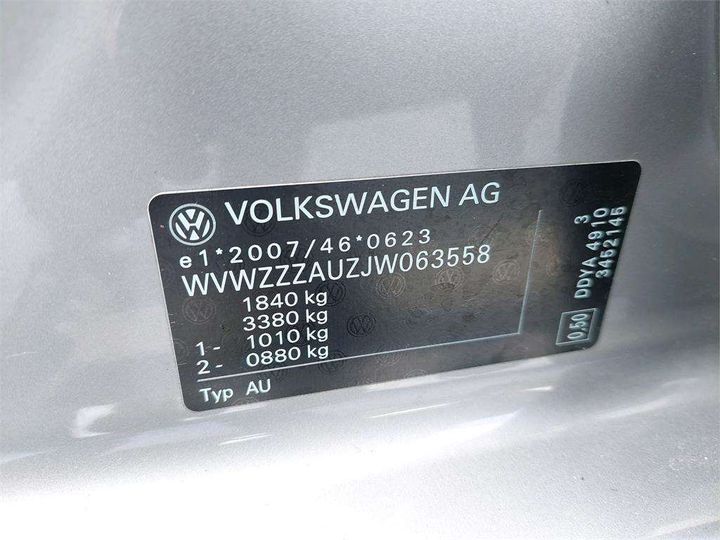 Photo 8 VIN: WVWZZZAUZJW063558 - VOLKSWAGEN GOLF 