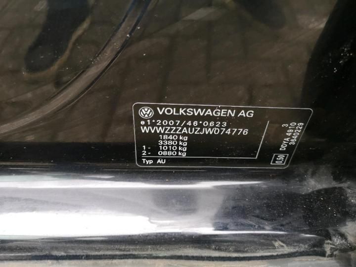 Photo 13 VIN: WVWZZZAUZJW074776 - VOLKSWAGEN GOLF 