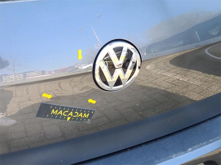 Photo 31 VIN: WVWZZZAUZJW110742 - VOLKSWAGEN GOLF 