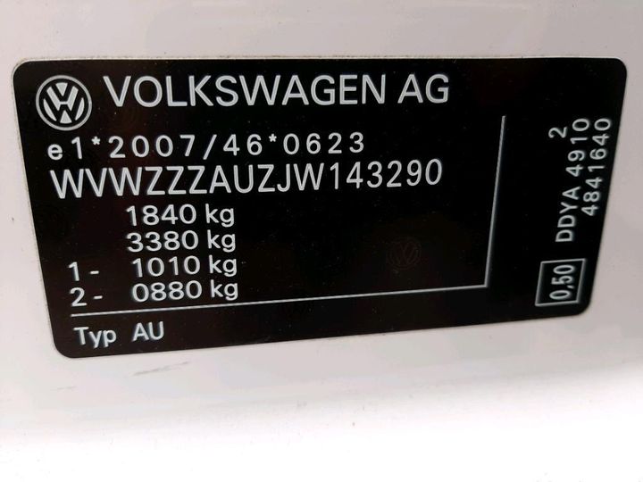 Photo 4 VIN: WVWZZZAUZJW143290 - VOLKSWAGEN GOLF 