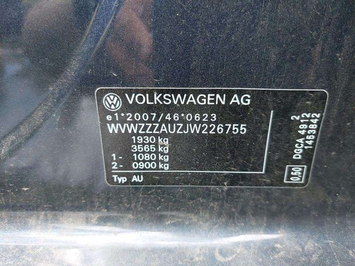 Photo 8 VIN: WVWZZZAUZJW226755 - VOLKSWAGEN GOLF 