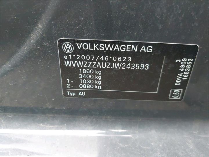 Photo 8 VIN: WVWZZZAUZJW243593 - VOLKSWAGEN GOLF 