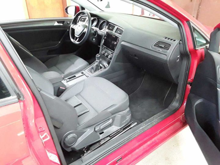 Photo 8 VIN: WVWZZZAUZJW307441 - VOLKSWAGEN GOLF 1.0 TSI 