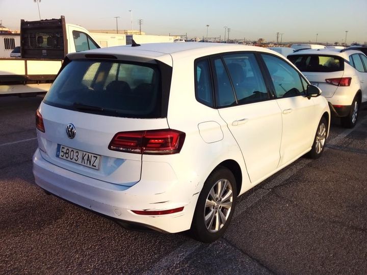 Photo 2 VIN: WVWZZZAUZJW687697 - VOLKSWAGEN GOLF SPORTSVAN 