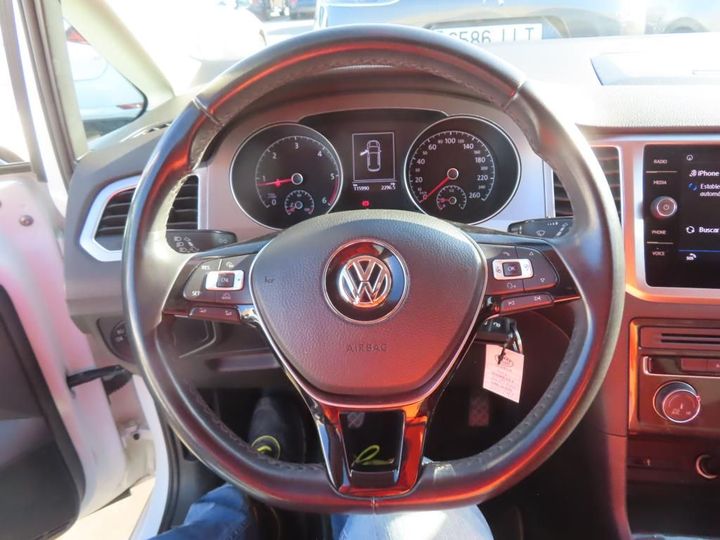 Photo 18 VIN: WVWZZZAUZJW687761 - VOLKSWAGEN GOLF 