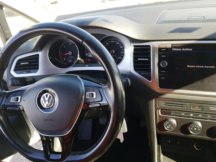 Photo 19 VIN: WVWZZZAUZJW688034 - VOLKSWAGEN GOLF 