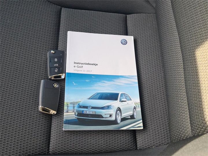 Photo 16 VIN: WVWZZZAUZJW905562 - VOLKSWAGEN E-GOLF 