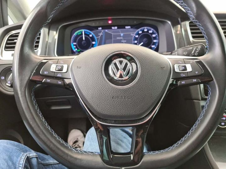 Photo 10 VIN: WVWZZZAUZJW905959 - VOLKSWAGEN E-GOLF 