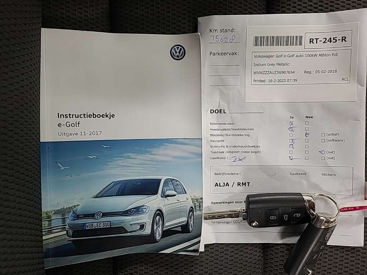 Photo 13 VIN: WVWZZZAUZJW907654 - VOLKSWAGEN GOLF 