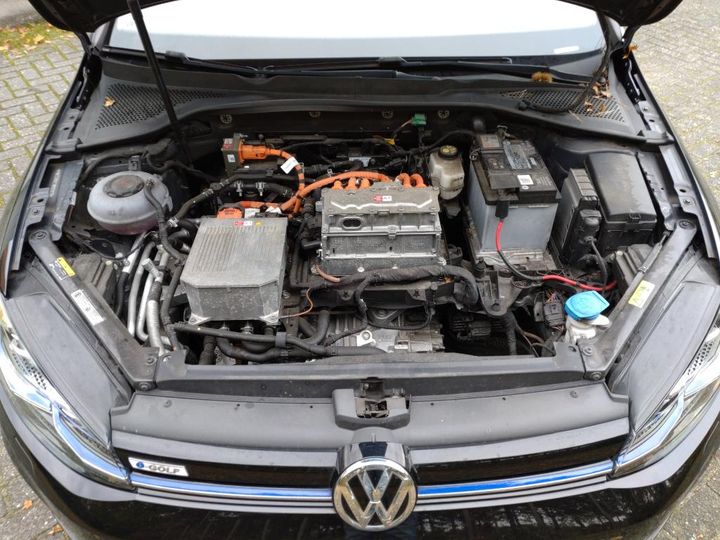 Photo 21 VIN: WVWZZZAUZJW907673 - VOLKSWAGEN GOLF 