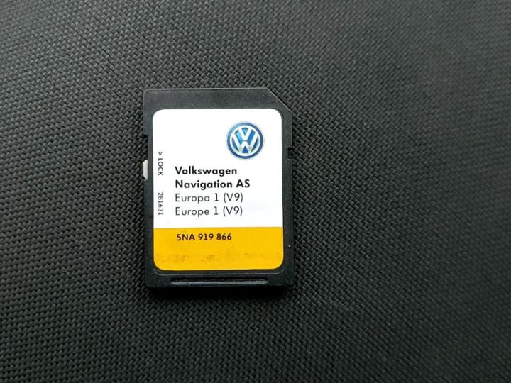 Photo 6 VIN: WVWZZZAUZKP561492 - VOLKSWAGEN GOLF 