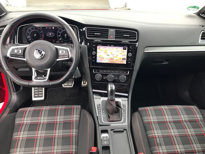 Photo 11 VIN: WVWZZZAUZKW062015 - VOLKSWAGEN GOLF 