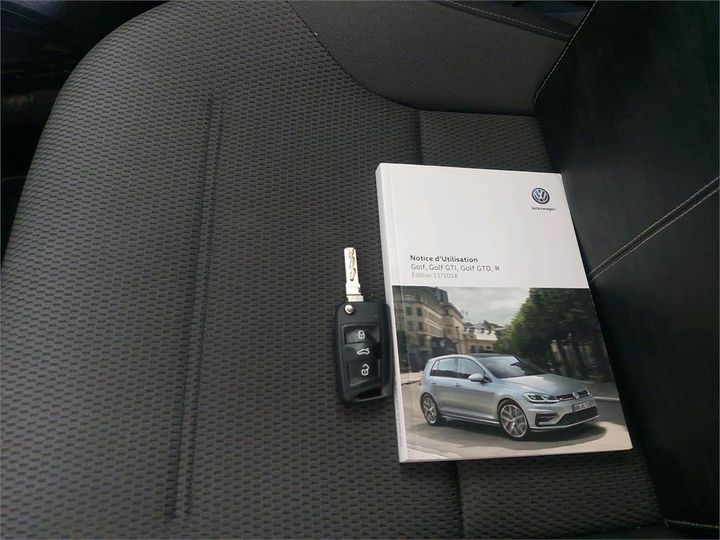 Photo 9 VIN: WVWZZZAUZKW137594 - VOLKSWAGEN GOLF 