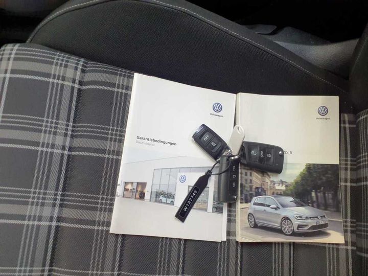 Photo 23 VIN: WVWZZZAUZKW137749 - VOLKSWAGEN GOLF 