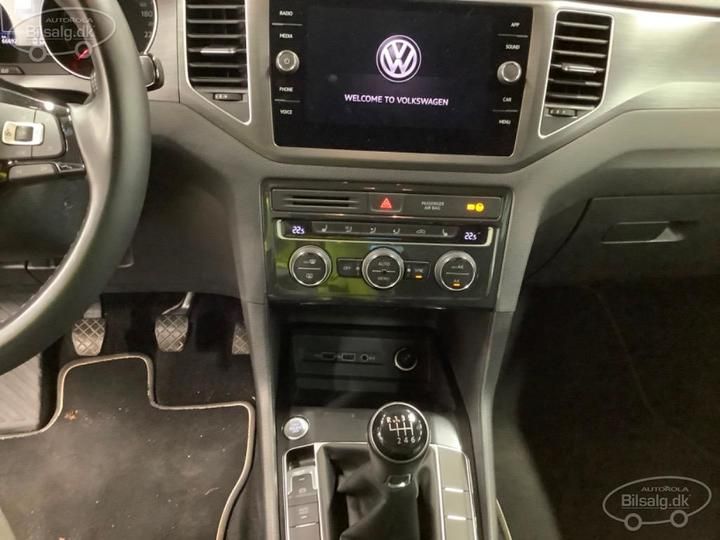 Photo 10 VIN: WVWZZZAUZKW668589 - VOLKSWAGEN GOLF 