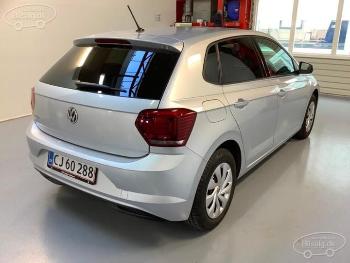 Photo 17 VIN: WVWZZZAWZKU057004 - VOLKSWAGEN POLO 