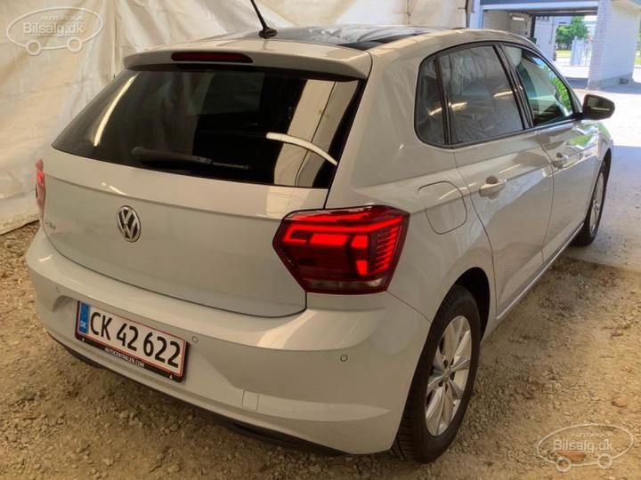 Photo 17 VIN: WVWZZZAWZKU069719 - VOLKSWAGEN POLO 