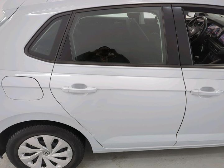 Photo 10 VIN: WVWZZZAWZKU070698 - VOLKSWAGEN POLO 