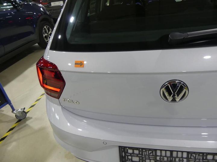 Photo 27 VIN: WVWZZZAWZKY099879 - VOLKSWAGEN POLO 