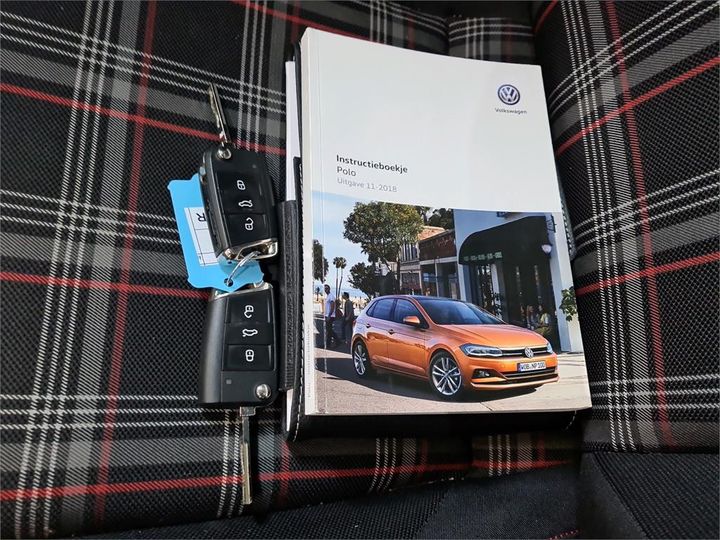 Photo 13 VIN: WVWZZZAWZKY107866 - VOLKSWAGEN POLO 