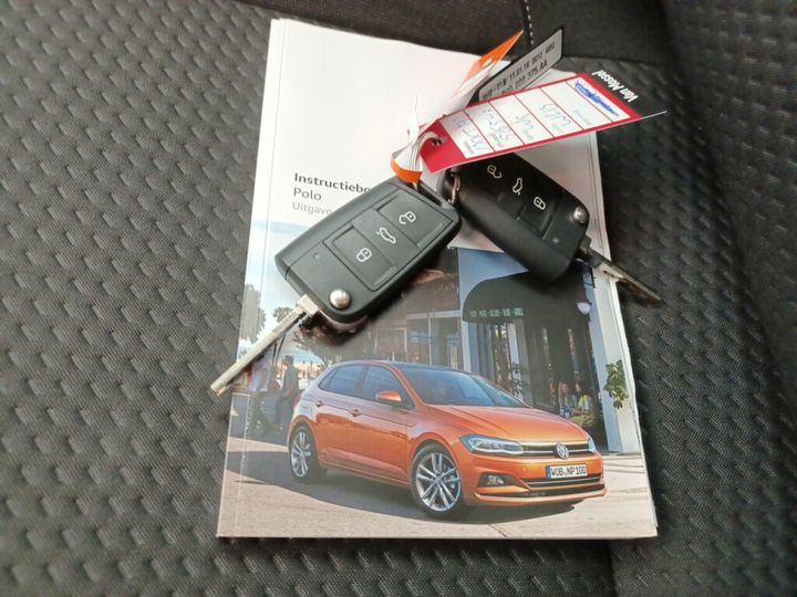 Photo 17 VIN: WVWZZZAWZKY116088 - VOLKSWAGEN POLO 