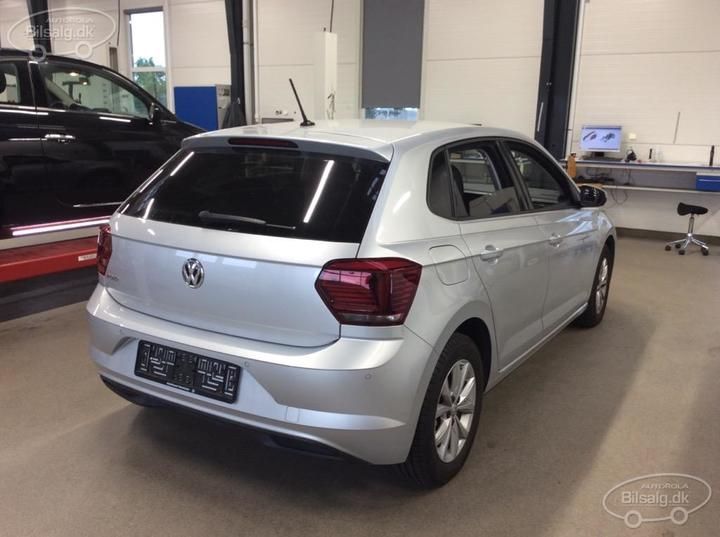 Photo 18 VIN: WVWZZZAWZKY173437 - VOLKSWAGEN POLO 