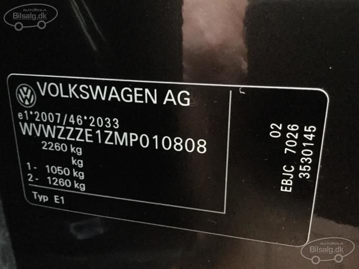 Photo 5 VIN: WVWZZZE1ZMP010808 - VOLKSWAGEN ID.3 HATCHBACK 