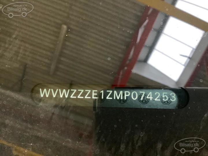 Photo 2 VIN: WVWZZZE1ZMP074253 - VOLKSWAGEN ID.3 HATCHBACK 